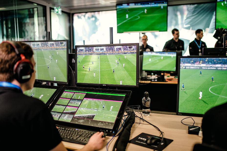 إعلان تطبيق "الفار" بداية من الموسم المقبل للدوري اللبناني لكرة القدم
