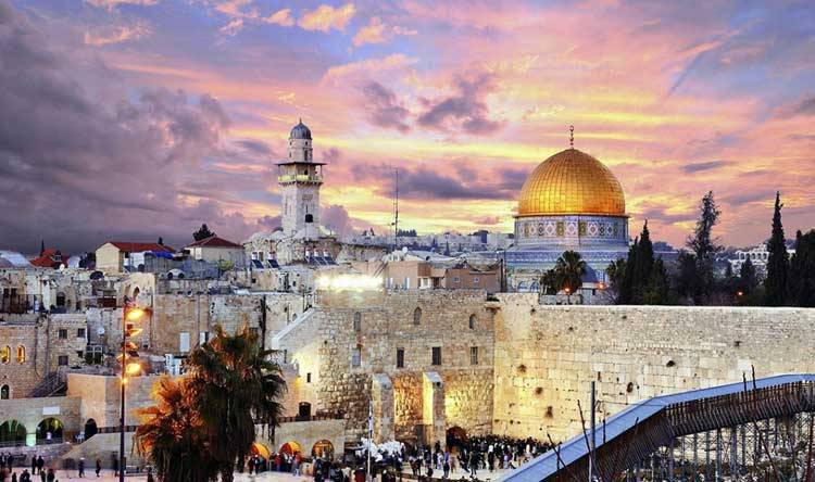 إسرائيل تمنع نائبة في البرلمان الأوروبي من زيارة فلسطين