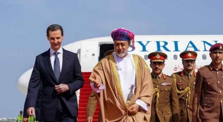 الأسد يزور سلطنة عمان ويلتقي السلطان هيثم بن طارق