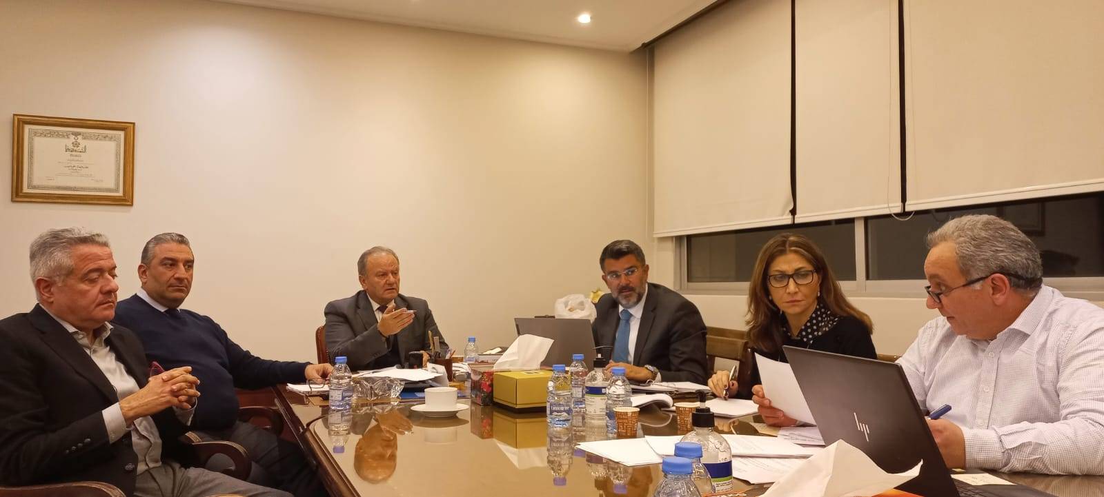 كسبار حذّر من مخاطر العبث بالشارع
وبإحداث أعمال شغب غير مبرّرة