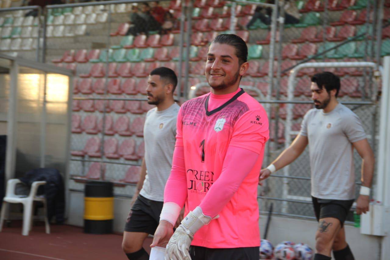 هادي كنج لـ"الديار": لقب الدوري هذا الموسم أقرب إلى الأنصار.. وحارسي المفضل الألماني مانويل نوير