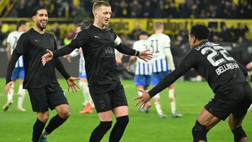 الكشف عن سبب ارتداء دورتموند القميص الأسود