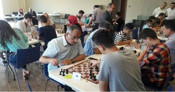 بطولة لبنان للفئات العمرية
ذكوراً وإناثاً في الشطرنج