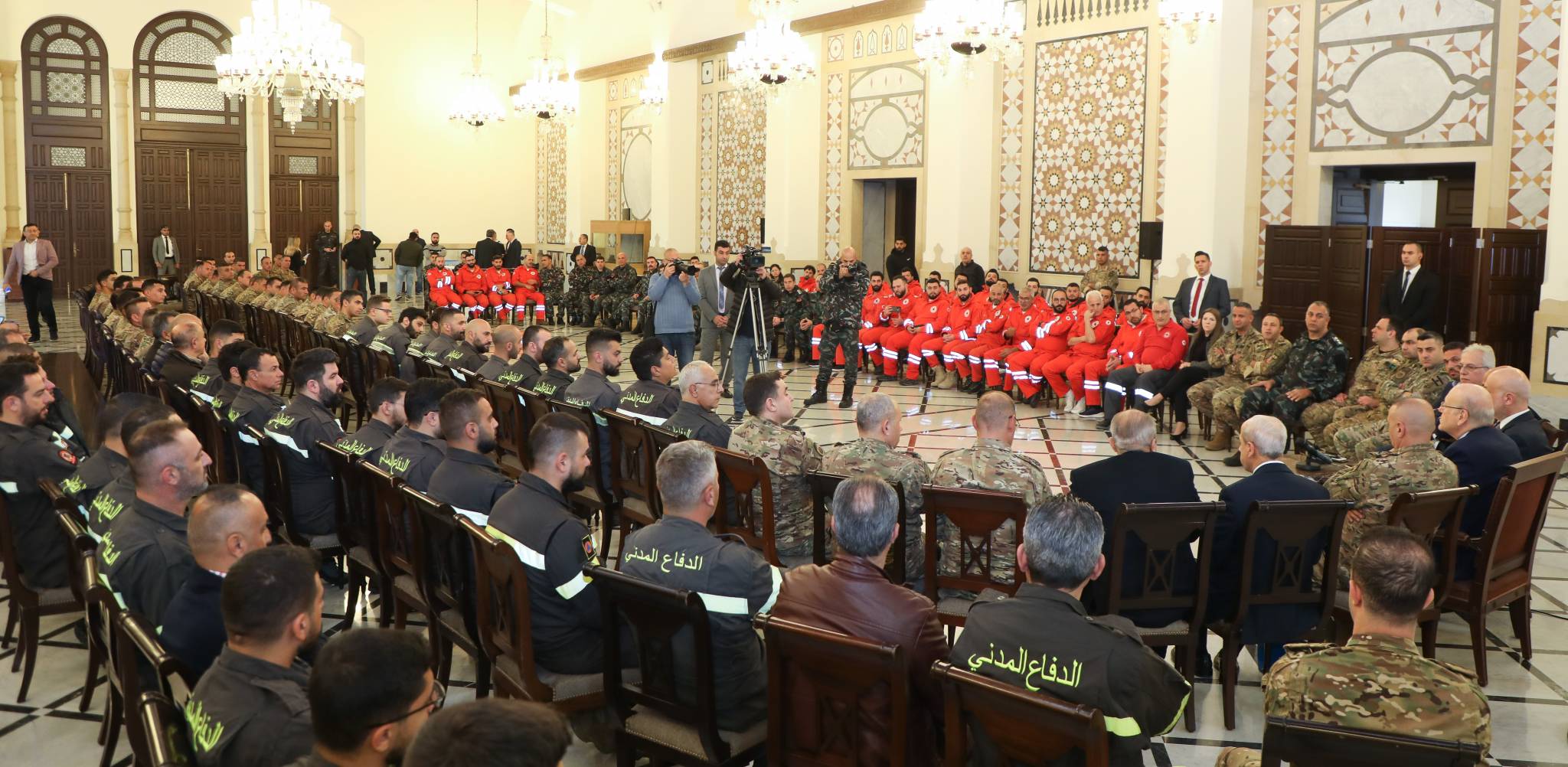 اطلع من حجار على "برنامج أمان" والتقى زواراً
ميقاتي أمام فريقي الدعم والمساندة لتركيا وسوريا:
رسالة أوجّهها للسياسيين أن نبقى متضامنين