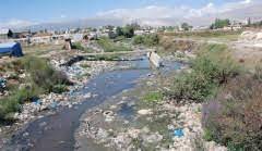 مصلحة الليطاني دعت "الصحة والبيئة" الى اتخاذ
اجراءات ضد شركات ترمي نفايات الادوية في النهر