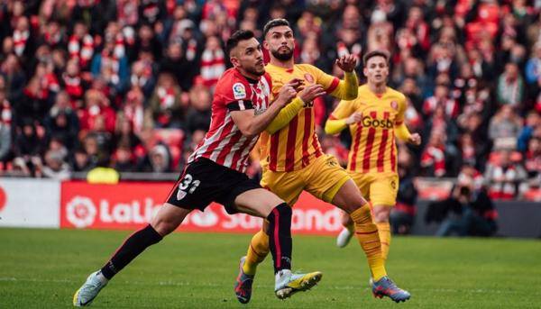 مانشستر يونايتد يحرز كأس الرابطة وينهي 