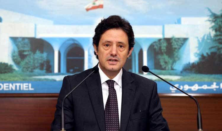 "اتفهم الموظفين والله يساعدن".. مكاري: معاشي 100 دولار كموظف في الحكومة