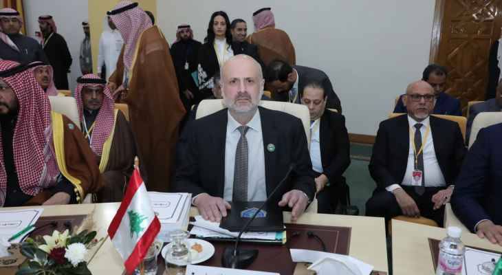 مولوي أمام مجلس وزراء الداخليّة العرب: حضورنا العربي
والتزامنا بالشرعيّة لا يكون إلّا بقيام دولة شرعيّة بلبنان