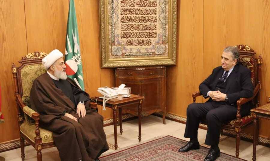 استقبل ناجي البستاني ووفداً من الجمعيات
الخطيب: للإسراع في انتخاب رئيس
وتشكيل حكومة لمعالجة الانهيار