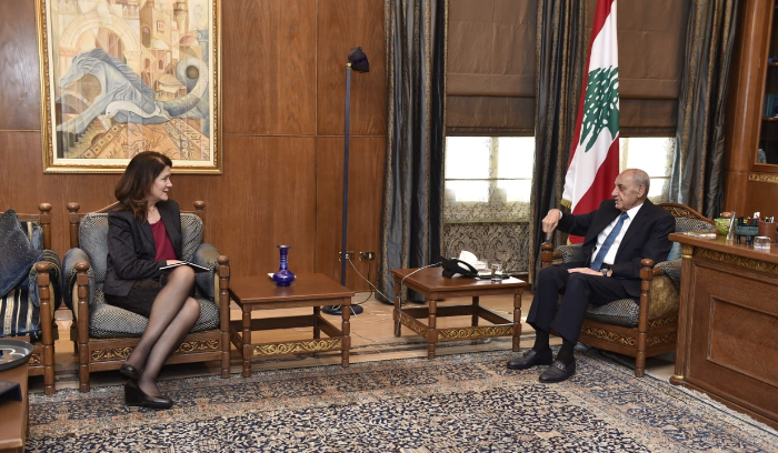 السفيرة الأميركيّة عرضت
مع بري وميقاتي العلاقات