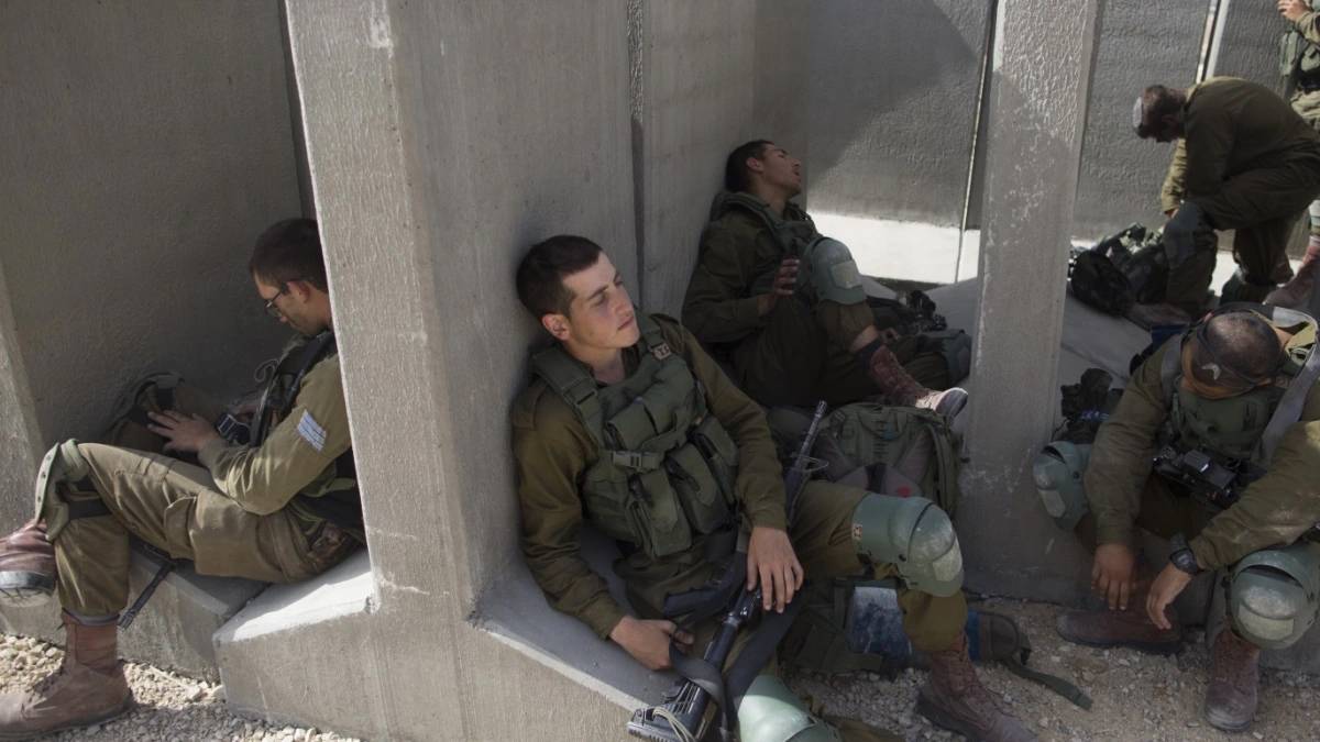احتجاجاً على التعديل القضائي مئات الضباط الإسرائيليين يتمردون