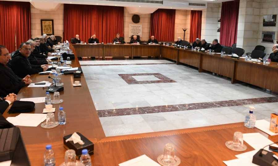 الصراع العبثي المدمّر بين القضاء والمصارف قد يعزل لبنان عن الدورة المالية العالمية