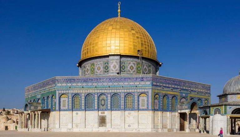 استشهاد خمسة فلسطينيين في قصف صاروخي معاد لمنزل في مخيم جنين