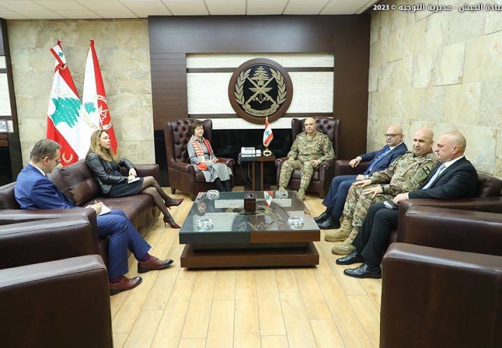 بحثت مع قائد الجيش أوضاع لبنان والمنطقة
فرونتسكا: الأزمة تؤكّد مسؤوليّة
السياسيين في تفعيل مؤسسات الدولة