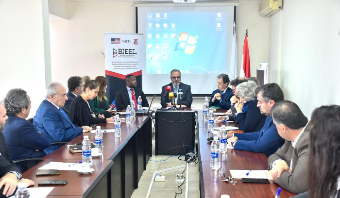 اطلاق "المركز الوطني للتصدير"...
بوشكيان: الهدف هو تعزيز الإنتاج
للوصول إلى أسواق جديدة