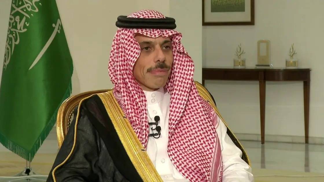 وزير الخارجية السعودي: عزل سوريا لا يُجدي والحوار معها ضروري