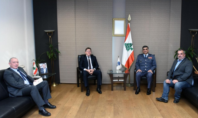 التعاون والتنسيق محور اجتماع اللواء عثمان مع وفد فرنسي