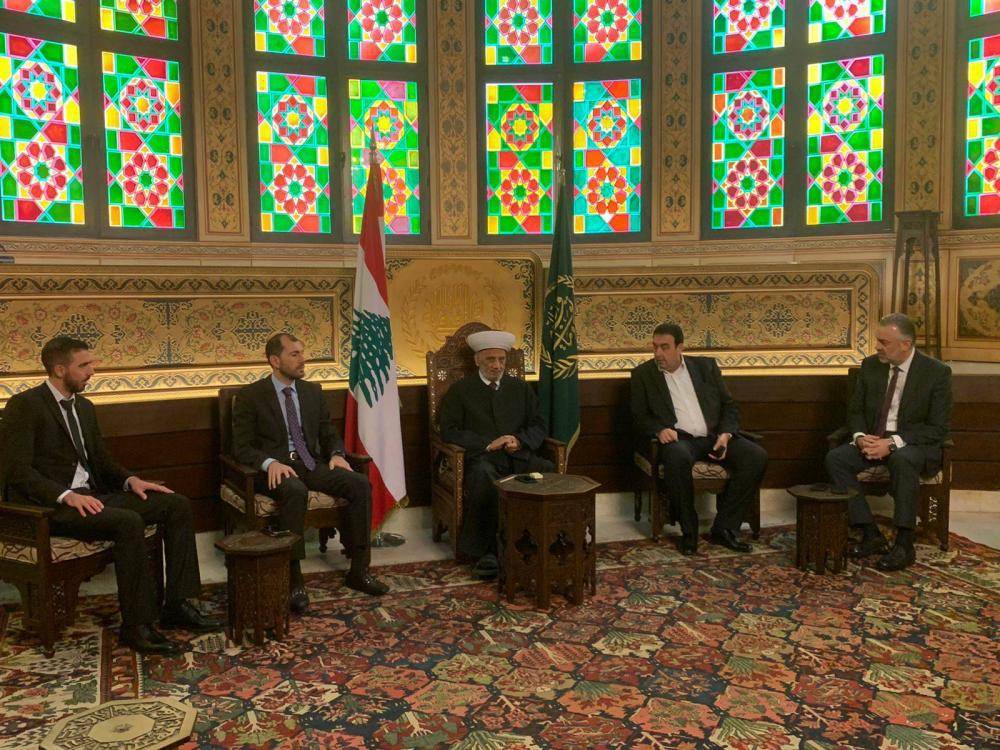 دريان بحث مع وفد "الإعتدال الوطني" ملء الشغور
الحاج حسن: تمنينا المساعدة في العمل الزراعي