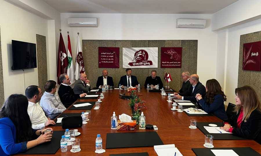 افرام: لانتخاب رئيس مُقاوم للفساد 
خارج الإصطفاف السياسي
