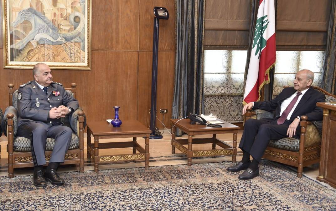 تلقى برقيّة تهنئة من السيسي بحلول رمضان
بري عرض الوضعين المالي والاقتصادي
مع بعثة صندوق النقد واستقبل قائد الدرك