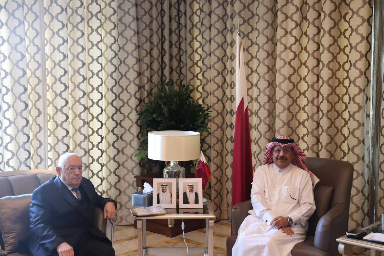 النائب السابق نعمة الله أبي نصر يزور سفير قطر في لبنان