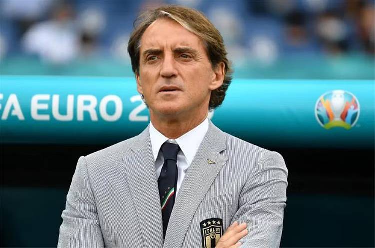 مانشيني يبدأ اليوم رحلة إعادة بناء منتخب إيطاليا
بمواجهة انكلترا في تصفيات يورو 2024