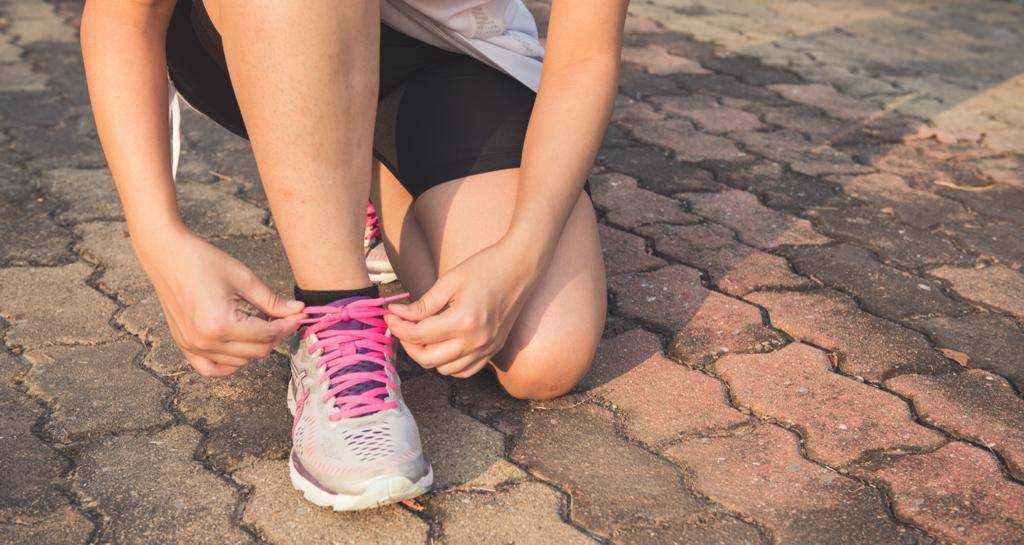 مدربة اللياقة البدنية بتول اللو: كم مرة يجب أن تذهب إلى صالة الألعاب الرياضية كمبتدئ وماذا تتدرب؟