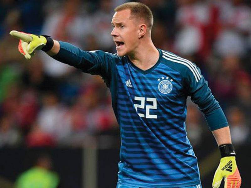 شتيغن يرث قميص نوير مع ألمانيا