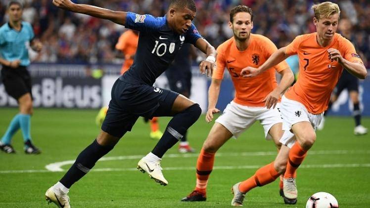 تصفيات يورو 2024 في كرة القدم :
قمة نارية بين فرنسا وهولندا اليوم