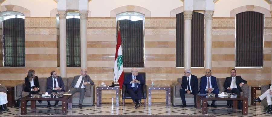 ميقاتي تابع مطالب أساتذة وموظفي "اللبنانيّة"
وبحث مع سلام موضوع الرقابة على الأسعار