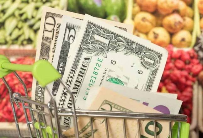 كوميديا "التوقيتين" تتفوق على هستيريا الدولار... والشراء بالوقية والحبّة!
ترشيشي لـ "الديار": الأسعار ستنخفض خلال أيام قليلة