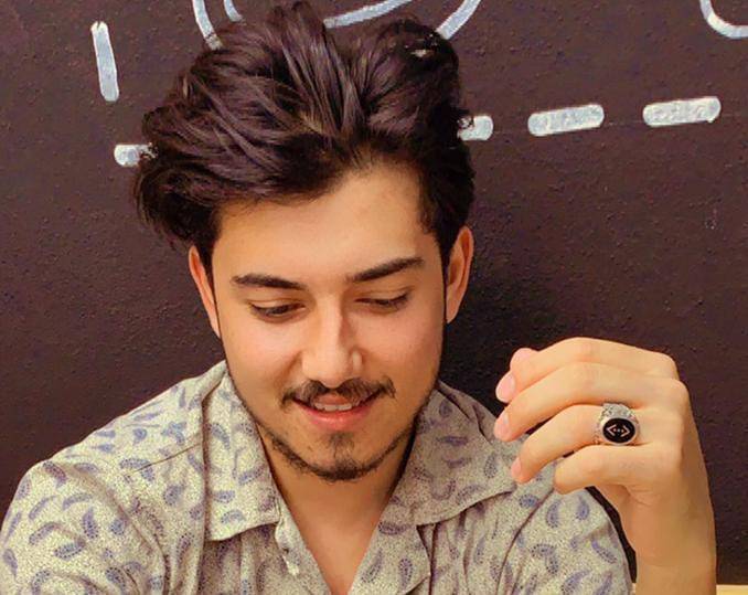 حكايات تعرض لأول مرة.. حسين ظافر يكشف تفاصيل فيلم "موطني"