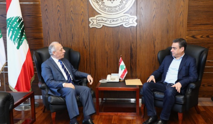 وزير الدفاع التقى صحناوي