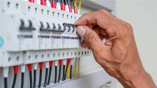 الطاقة تحدد تسعيرة المولدات الخاصة