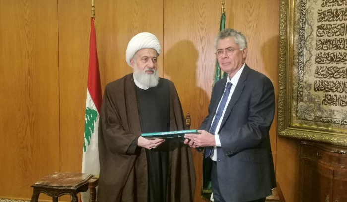الخطيب: الخلاف بين اللبنانيين سياسي وليس دينياً