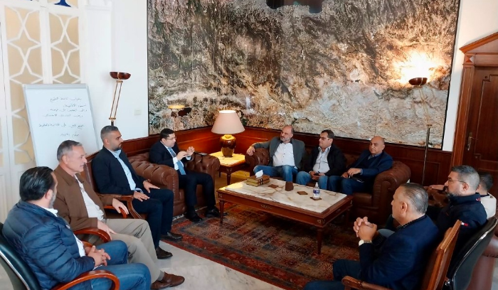 مسؤولو الأحزاب في الشويفات
عرضوا مع مكاوي أوضاع المدينة