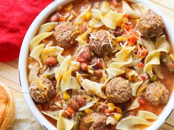 طبق اليوم: طريقة عمل شوربة كرات اللحم المكسيكية