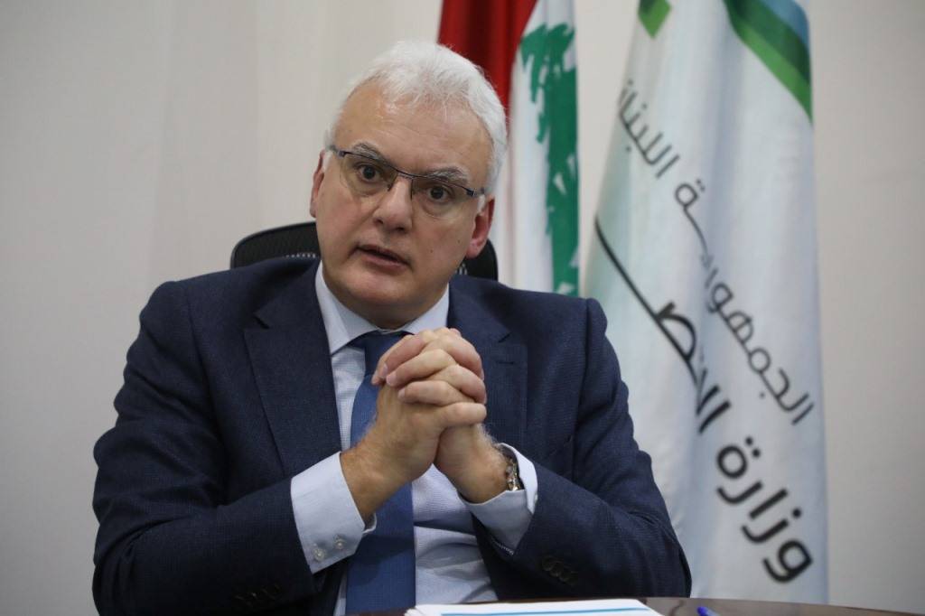 القرم: عرض واحد مقبول بين 3 شركات تقدمت لمزايدة البريد