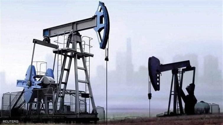 أسعار النفط تتراجع مع استمرار تقييم الإجراءات المحتملة للبنوك المركزية في العالم