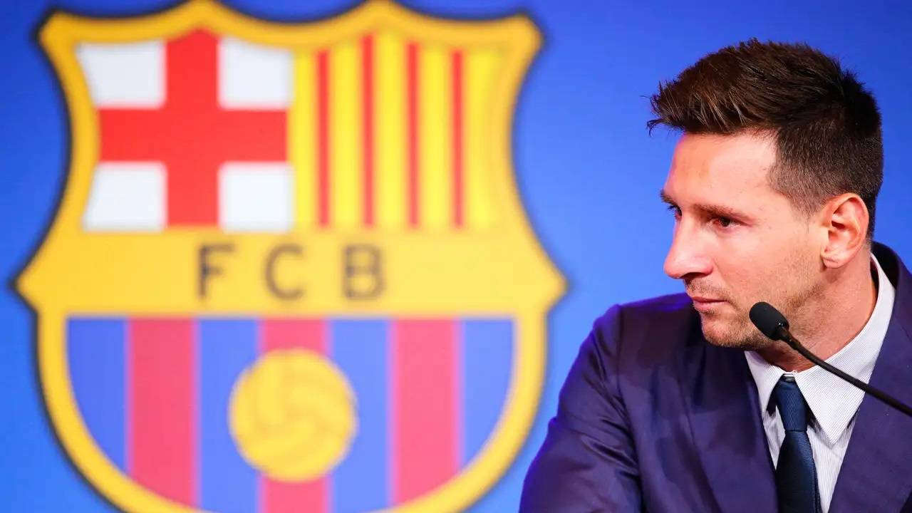 هل سيعود ميسي؟.. أول تعليق رسمي من برشلونة