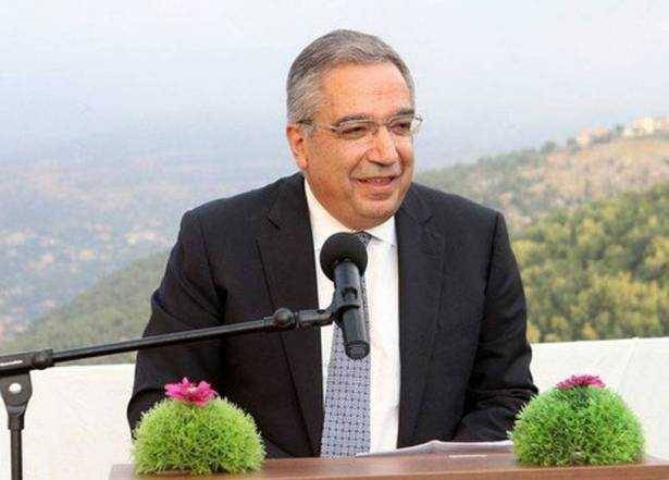 الزعني يحدّد مطالب الصناعيين ويطالب

بمحاربة الاقتصاد غير الشرعي