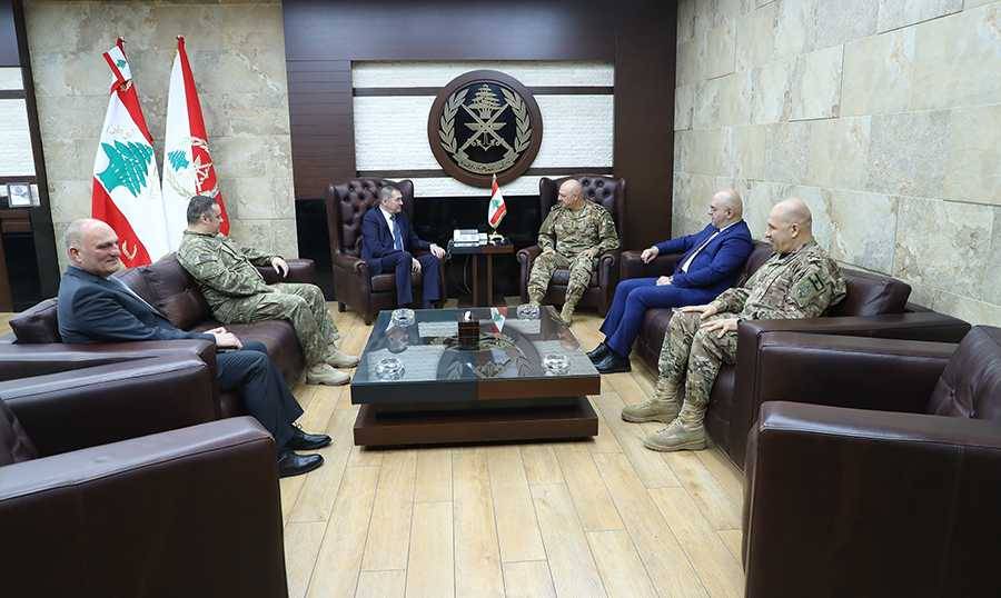 سفير رومانيا زار بري وقائد الجيش