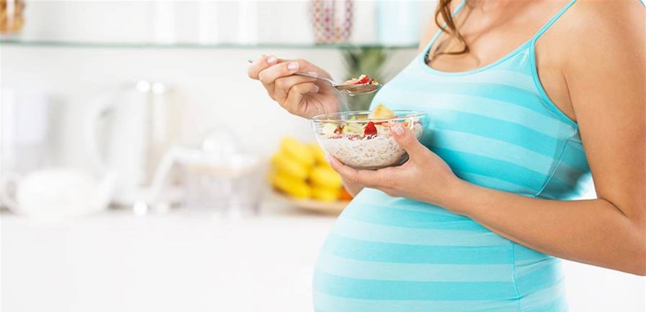 5 أطعمة للمرأة الحامل في الصيف... ما هي؟