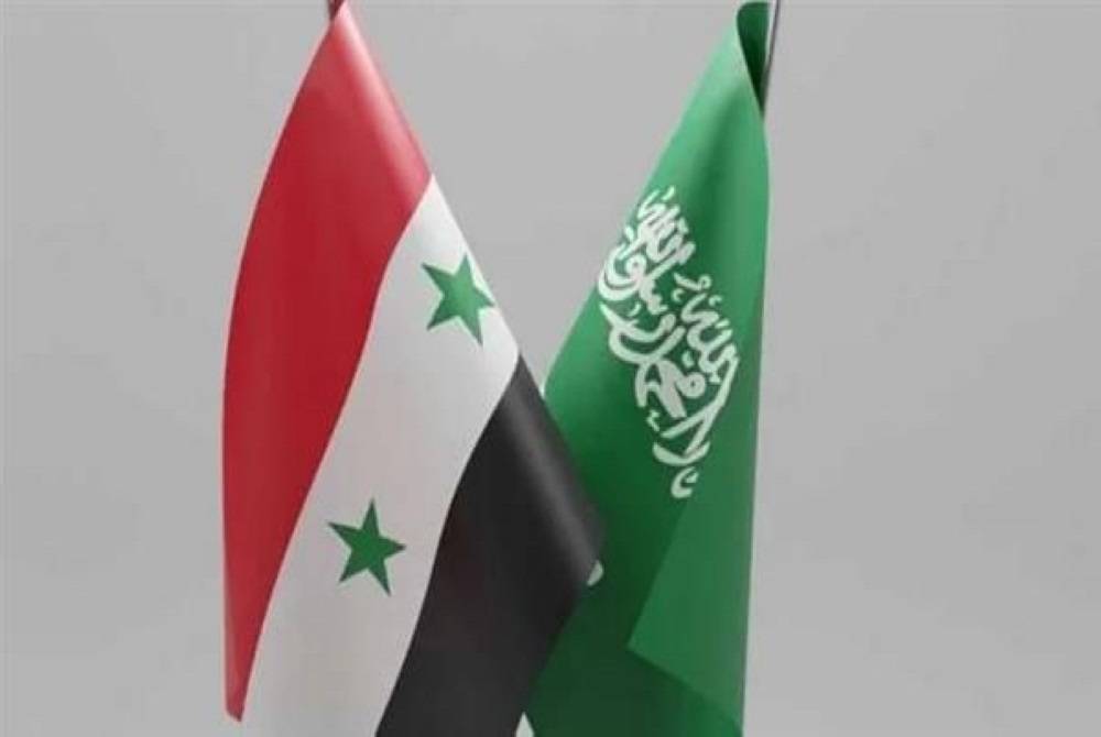 سلطنة عمان تشيد باستئناف الخدمات القنصلية والرحلات الجوية بين السعودية وسوريا