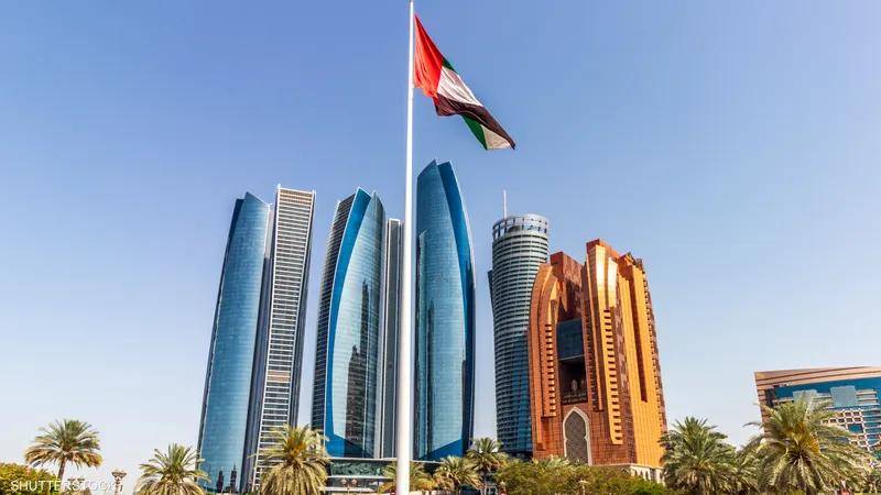الإمارات تدعو أطراف النزاع في السودان لخفض التصعيد