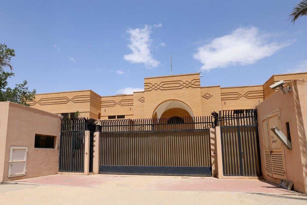 السفارة الإيرانية في السعودية تفتح أبوابها للمرة الأولى منذ أعوام