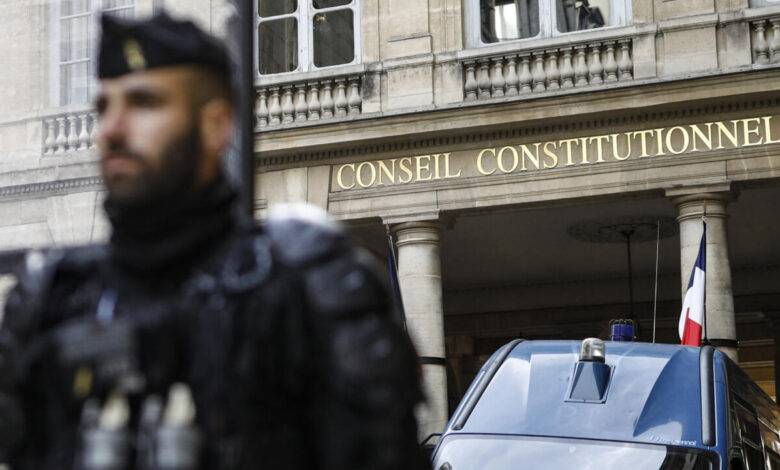 المجلس الدستوري في فرنسا يقرّ الجزء الأهم من إصلاح نظام التقاعد