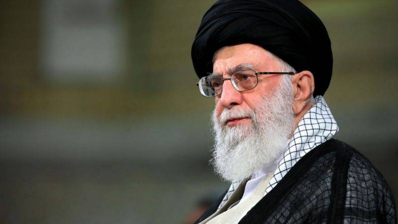 إيران تعلن السبت أول أيام عيد الفطر وخامنئي يصدر عفوا وخفض عقوبات عن 1760 سجينا