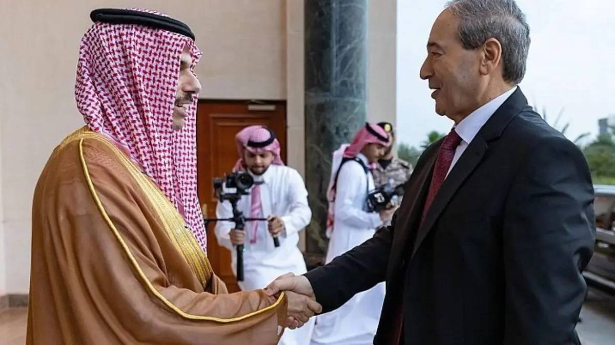 في أول زيارة رسمية سعودية منذ 2011.. وزير الخارجية السعودي في سوريا