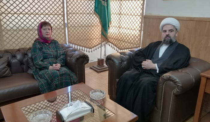 قبلان بحث مع فرونتسكا في أزمة النازحين:
لا نقبل أيّ نوع من أنواع التقسيم أو التوطين
